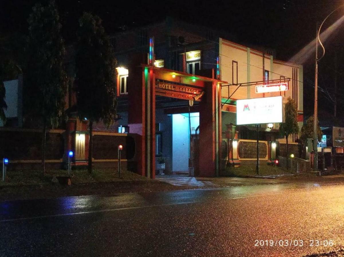 Penginapan Hotel Mangir Asri Giaoag ภายนอก รูปภาพ